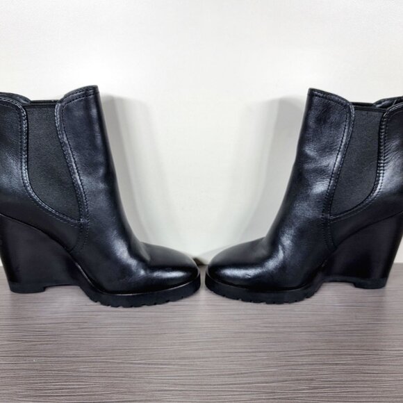 Michael Kors Thea Wedge Chelsea Boots, Black Leather, Womens Size 6 M - Picture 7 of 11